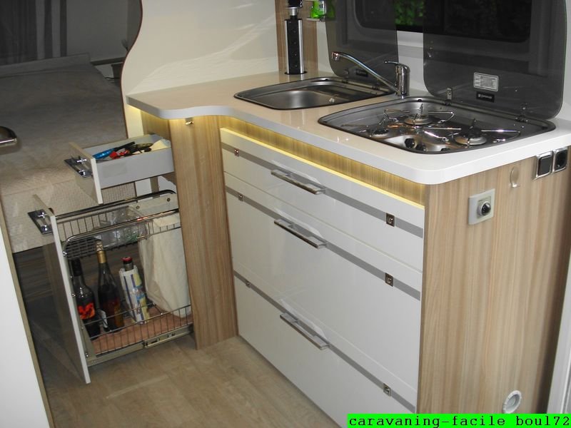 plan de travail avec tiroir coulissant